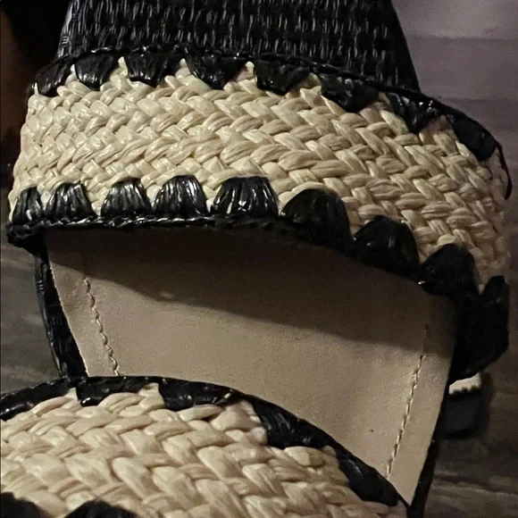NWT Black and Cream Women's Sandals - Picture 5 of 6